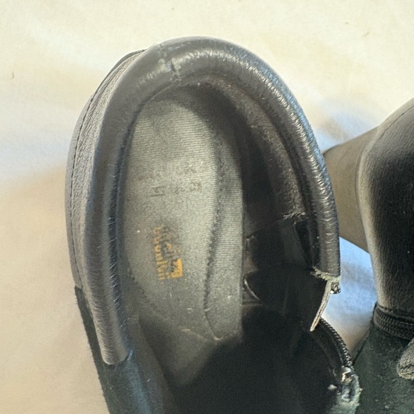 Elegant Black Women's Shoes - Picture 2 of 10